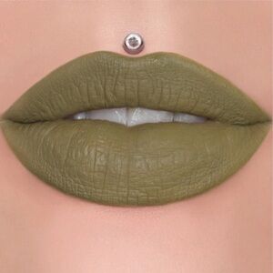 Jeffree Star Velour Liquid Matte Lipstick in Dead Presidents